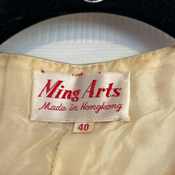 Vintage Cream & White Floral Beaded Cropped Knit Cardigan Sweater - Hong Kong - Picture 14 of 16